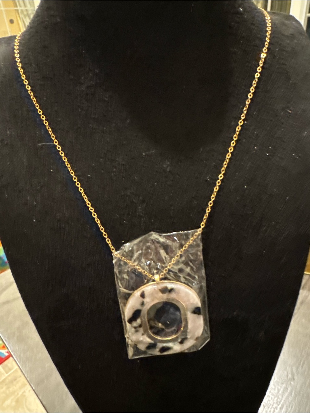 Long Gold Tone Necklace Large Tortoise Shell Look Statement Pendant Brown Cream